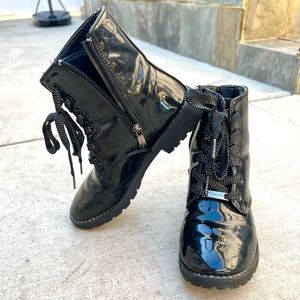 Super cute sparkling ✨ boots